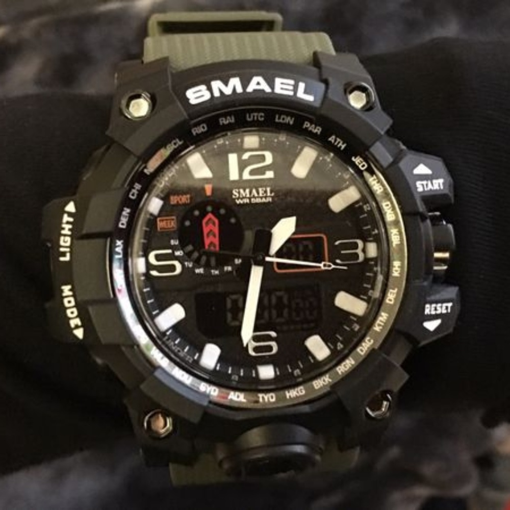 Men’s Outdoor waterproof military watch